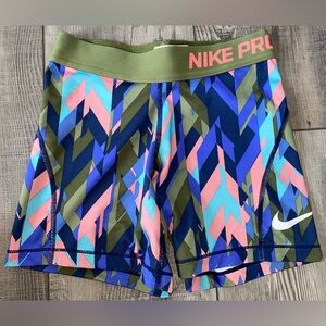 Nike Pro Shorts Sage Green Navy Blue Pink Geometric Design Girl’s 10 12 Medium